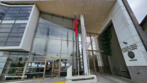 Denuncia ante Contraloria cuestiona contratacion de extranjeros en Municipalidad de San Fernando