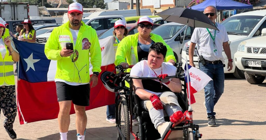 Julian rueda por Chile vuelve a las rutas 17 anos de lucha contra el Duchenne y la falta de apoyo estatal 1