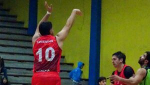 Liceo de Curico vencio a Truenos de Talca en un partido marcado por una extensa interrupcion