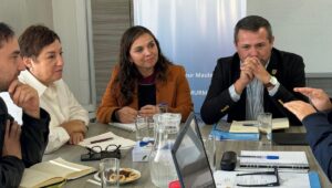 Municipios del Maule advierten crisis financiera tras reunion con senadora Beatriz Sanchez Estamos con la soga al cuello