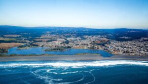 Proyecto sanitario de Pichilemu queda en incertidumbre por trabas legales y aumento de costos