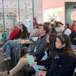 Realizan charla sobre familias de acogida en biblioteca municipal de Licanten