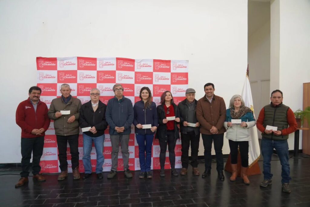 Municipalidad de Licantén entrega subvenciones a organizaciones comunitarias de la comuna 1 780183698 2315198519286200 3603045666422822914 n