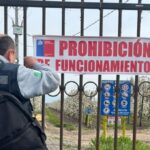 Autoridades concretan cierre de empresa por uso de guano húmedo que generaba malos olores en Curicó