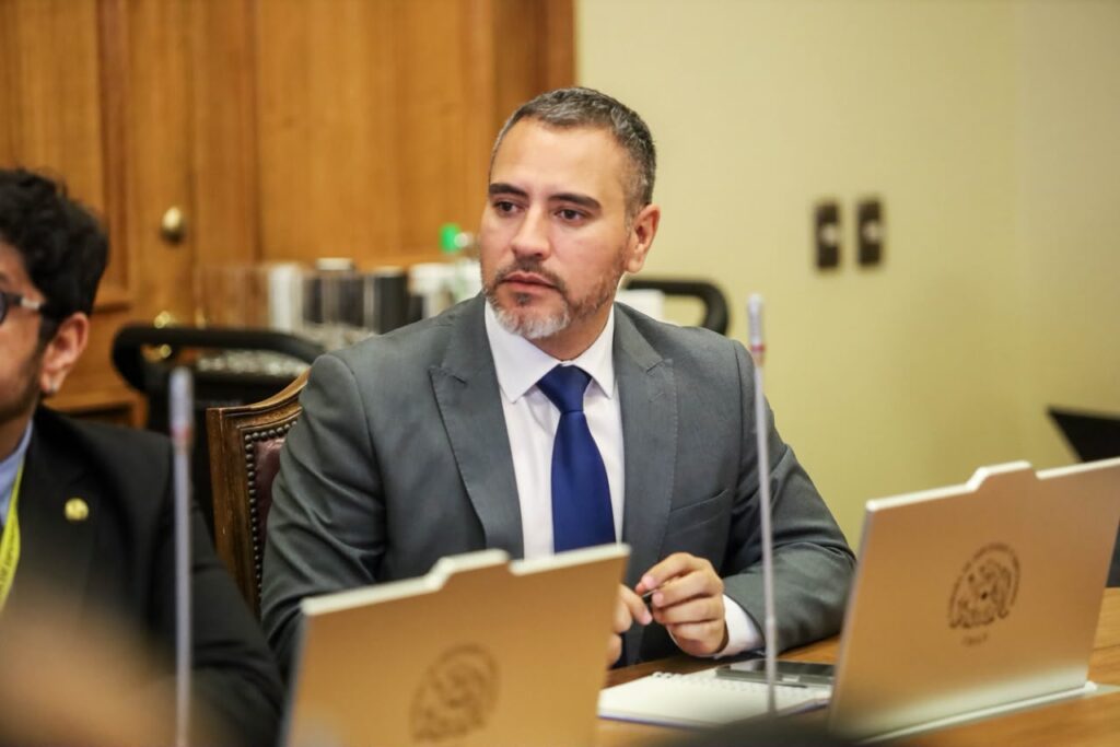 Diputado Fabian Ossandon 12 1